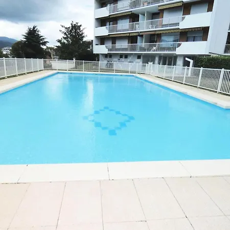 公寓 Montcalm D - Mignon Logement, Tres Agreable Avec Piscine, Tennis ! Mae-6794 艾克斯莱班